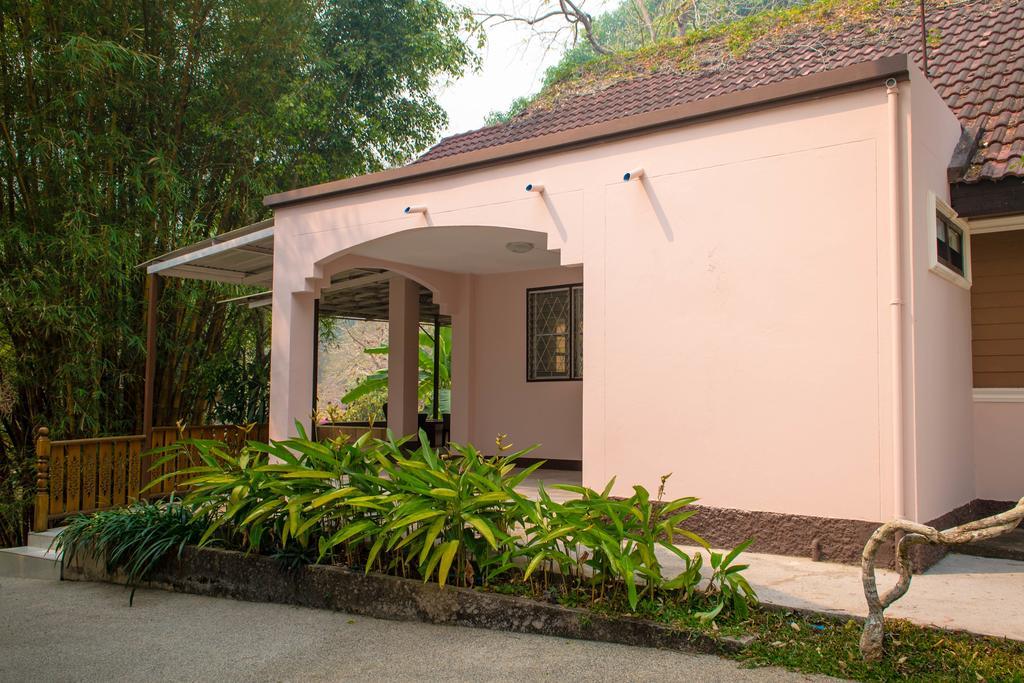 Rinrada Resort Chiang Mai Extérieur photo