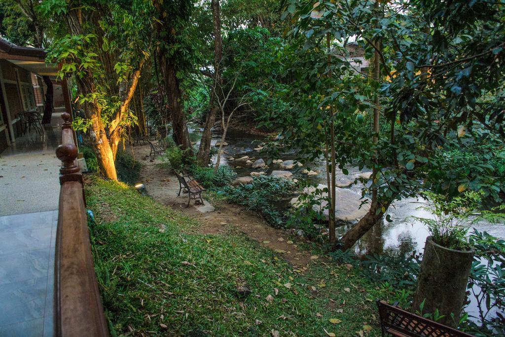 Rinrada Resort Chiang Mai Extérieur photo